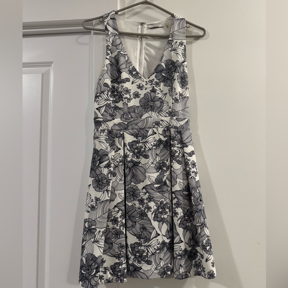 Dex Black and White Floral Midi Dress